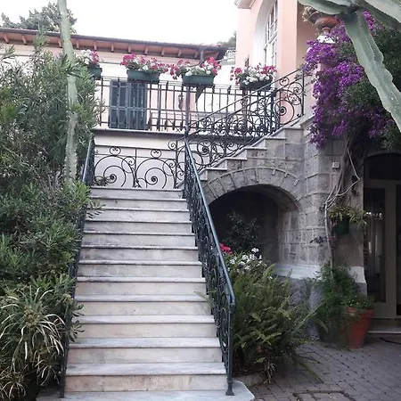 Hotel La Scogliera