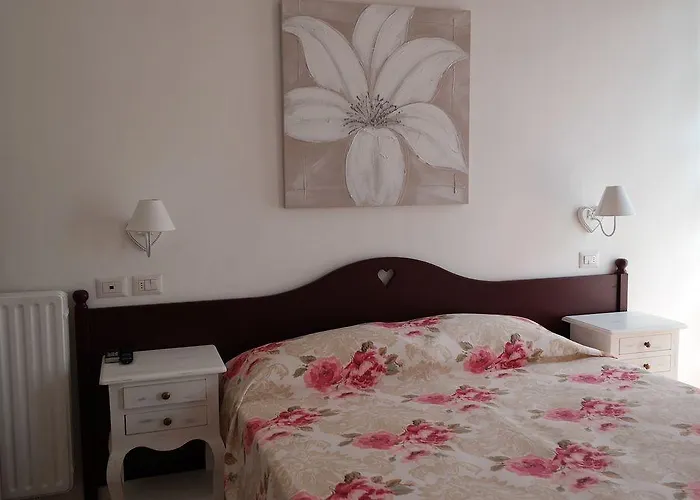 Hotel La Scogliera 3*