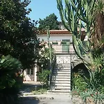 La Scogliera فندق بورديغيرا