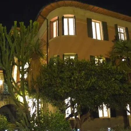 Hotell La Scogliera 3*